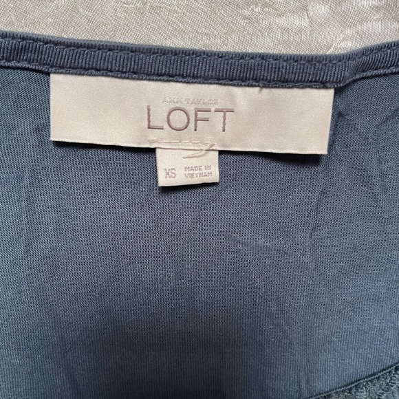 LOFT Navy Flower Lace Tank Top - Picture 3 of 4